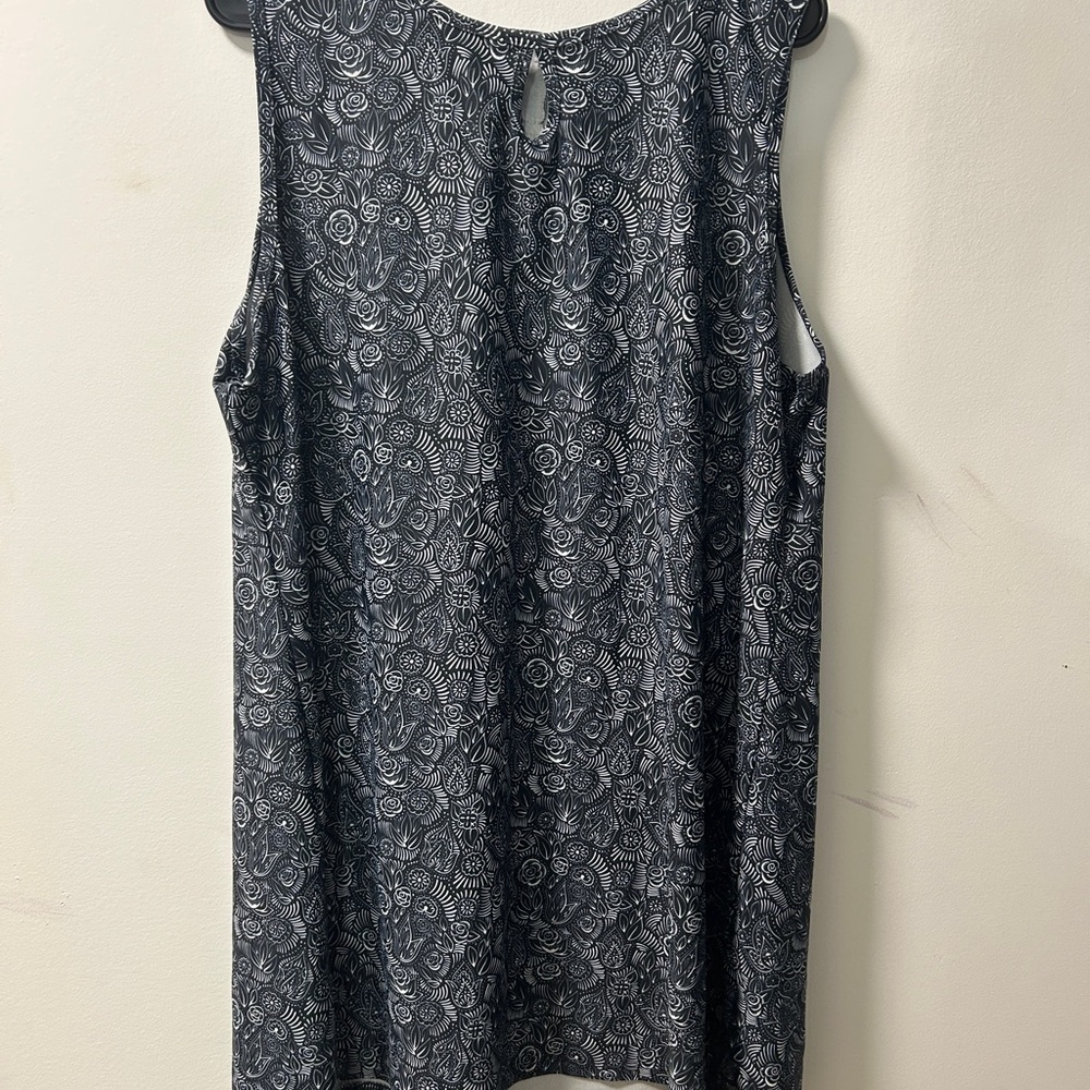 Elegant Black and White Patterned women’s Nuu Muu dress tunic